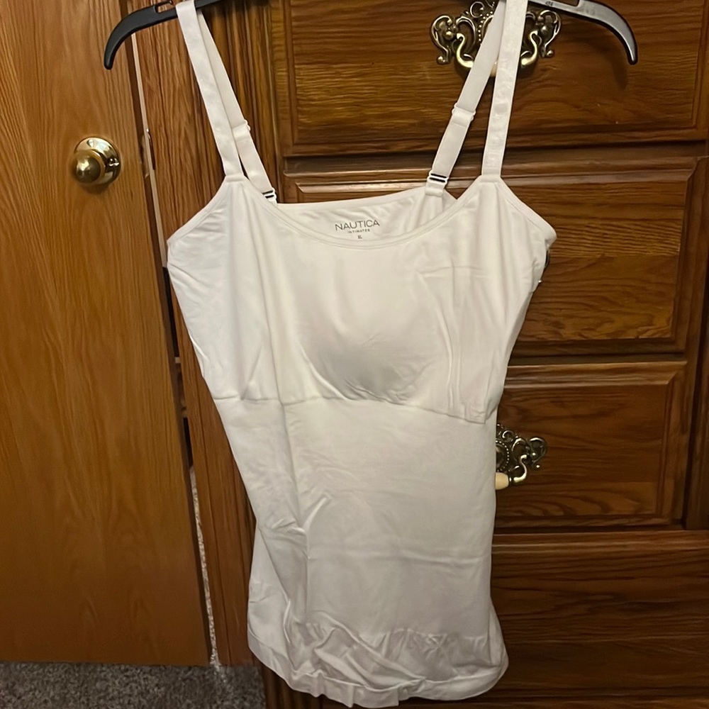 Stretchy tank